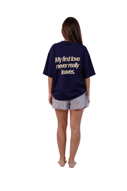 "Never Really Leaves" Oversized T-shirt